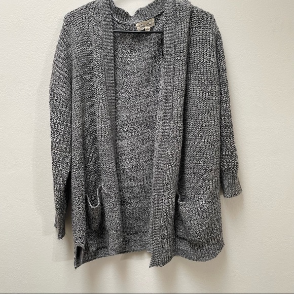 Tres Chic Women’s Gray Open Front Cardigan - Picture 1 of 5